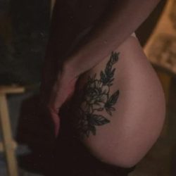 mizah anlayisi olan bitez escort yelda 1 250x250 - Mizah Anlayışı Olan Bitez  Escort Yelda